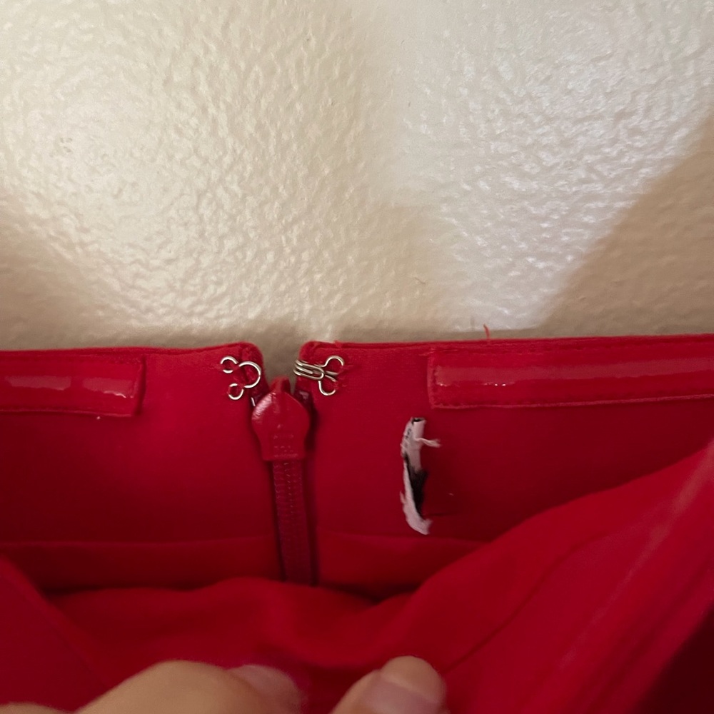 BLOOMINGDALES BODYCON DRESS - Picture 3 of 3